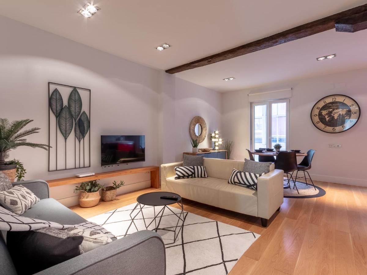 Appartamento Hall Vi By Aston